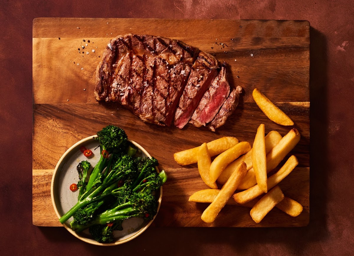 Angus Steakhouse โ photo 2