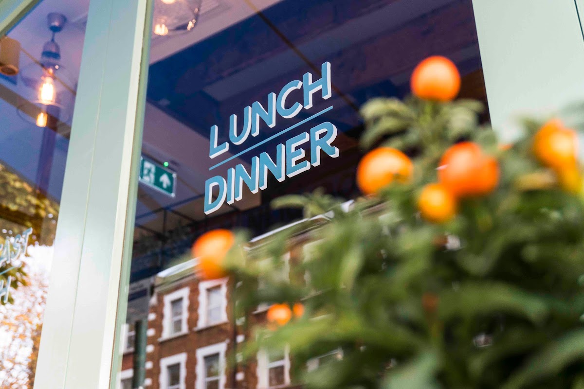 Bob's Café Queen's Park — West Hampstead