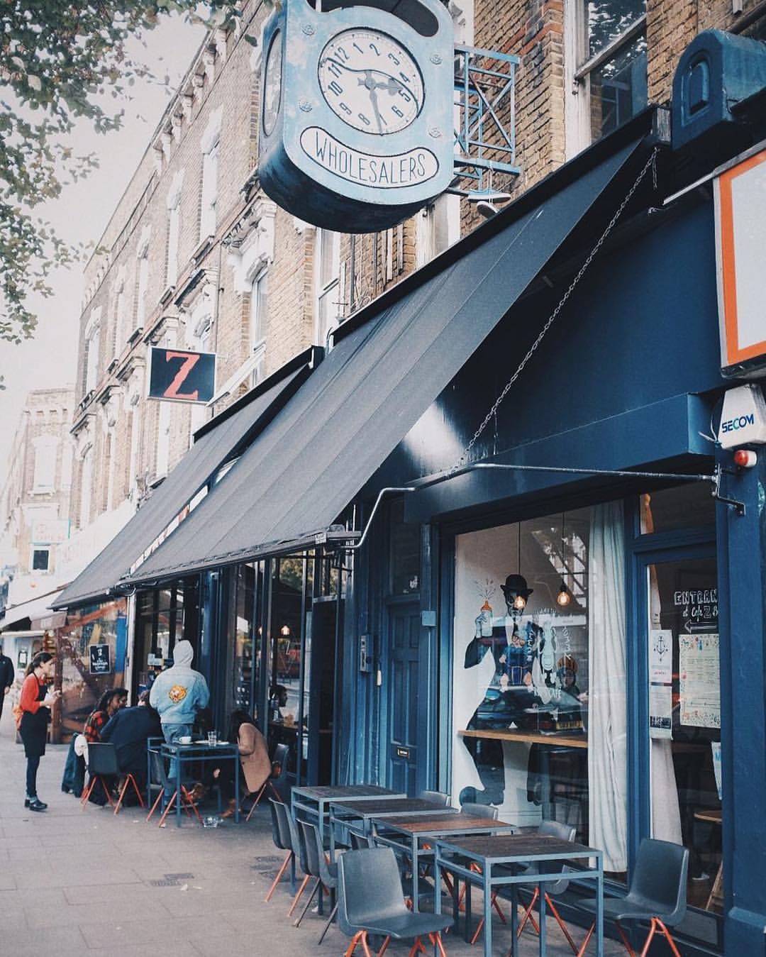 Cafe Z Bar. — Stoke Newington