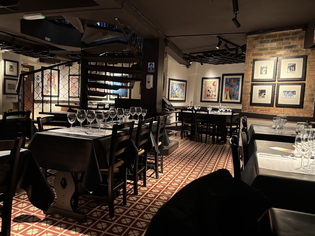 El Pirata Of Mayfair - Tapas Bar Español — photo 2