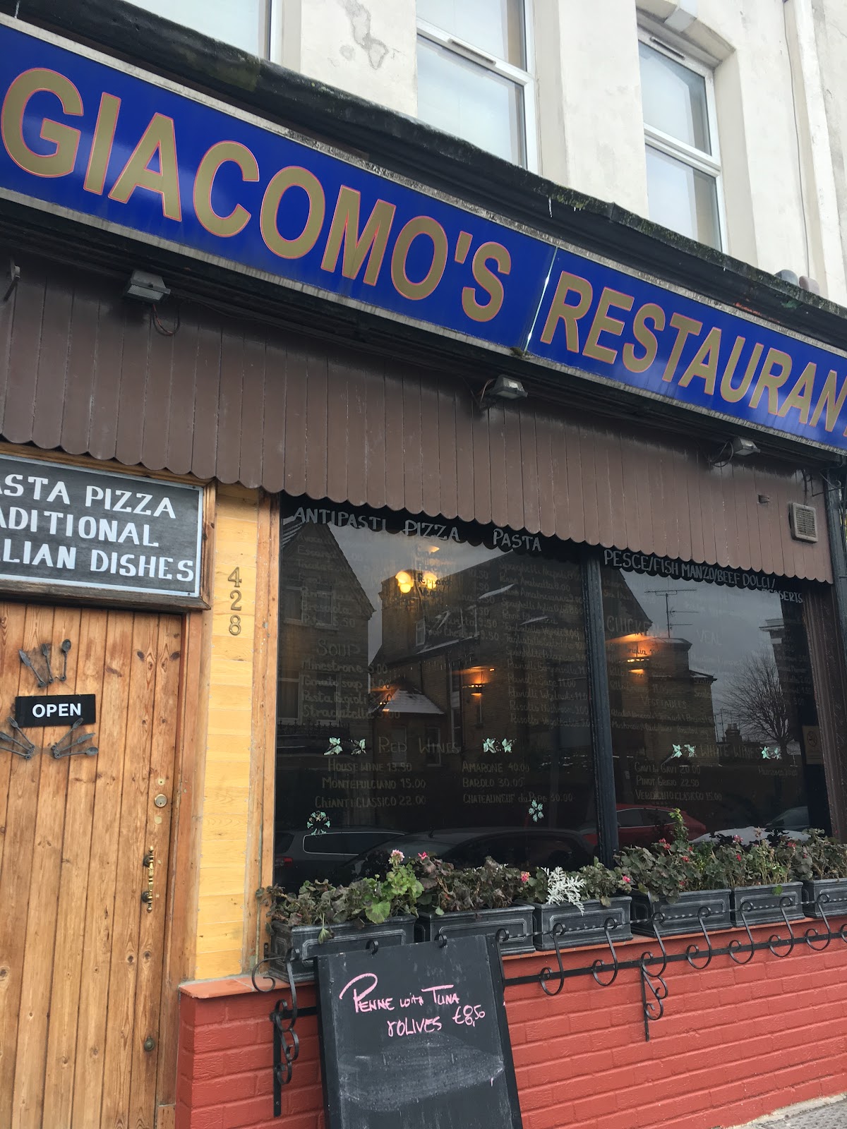 Giacomo's — Cricklewood