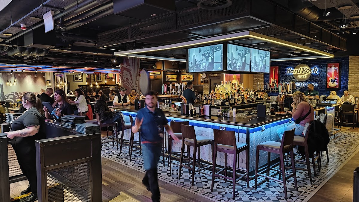 Hard Rock Cafe — photo 2