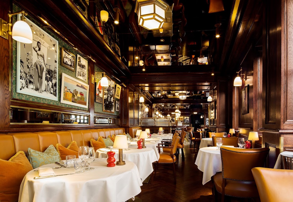 Harry's Dolce Vita Knightsbridge — Chelsea