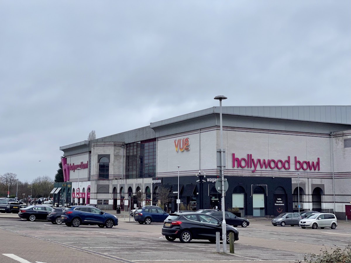 Hollywood Bowl Finchley — photo 2
