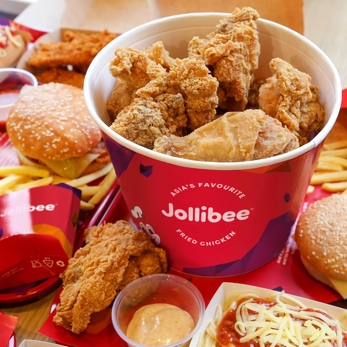 Jollibee Earl's Court — photo 2