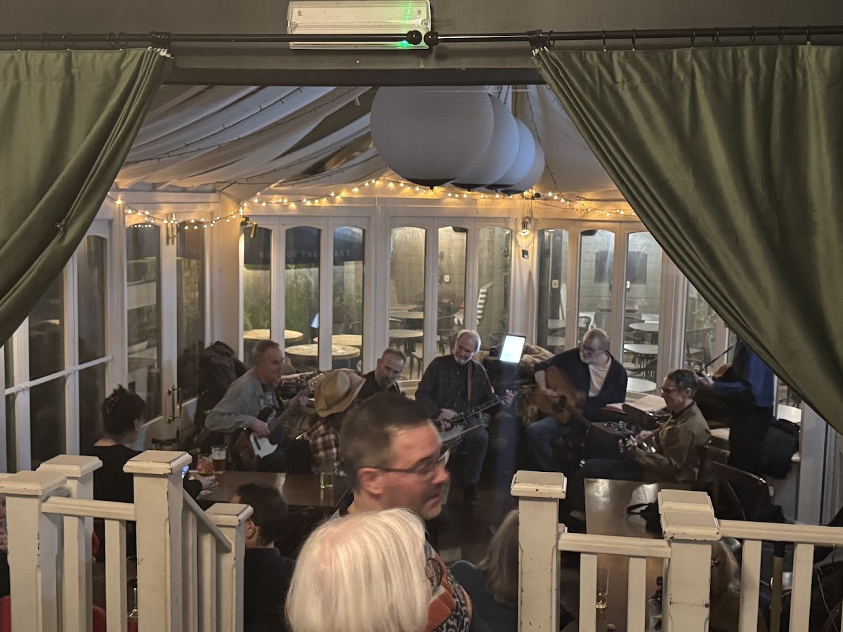 Junction Tavern Kentish Town — Kentish Town