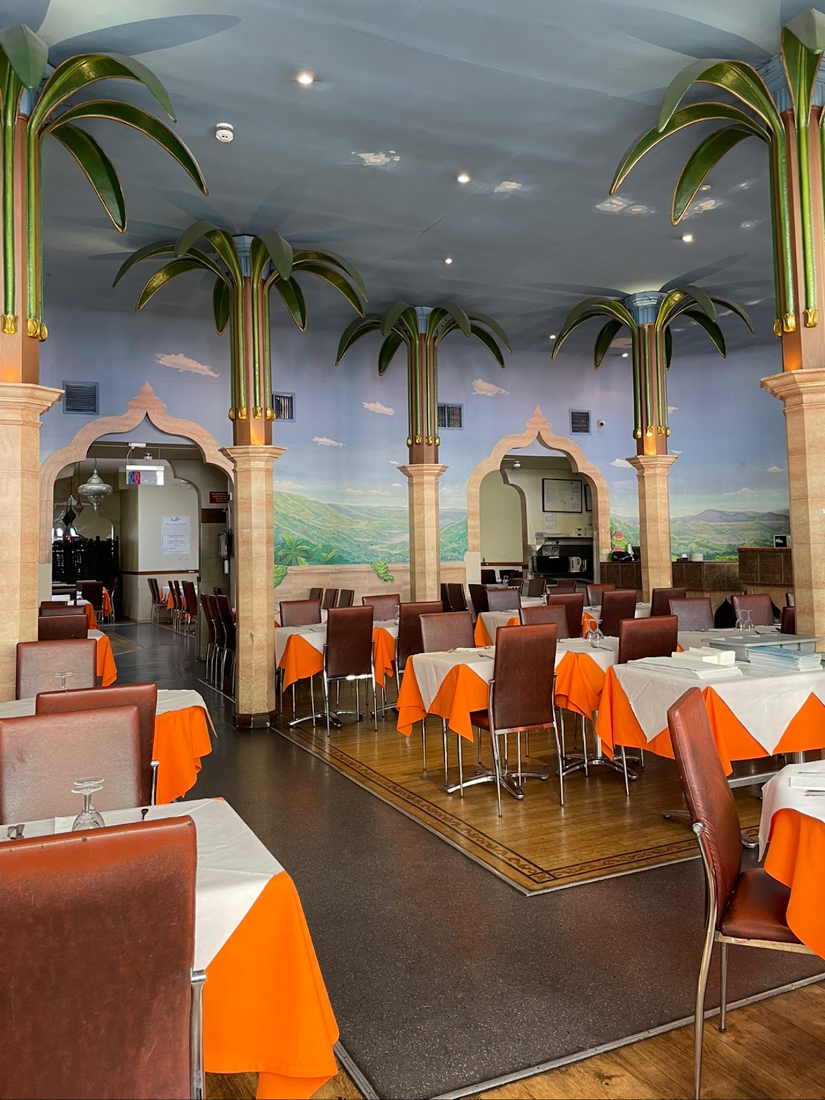 Khan's Restaurant — Bayswater