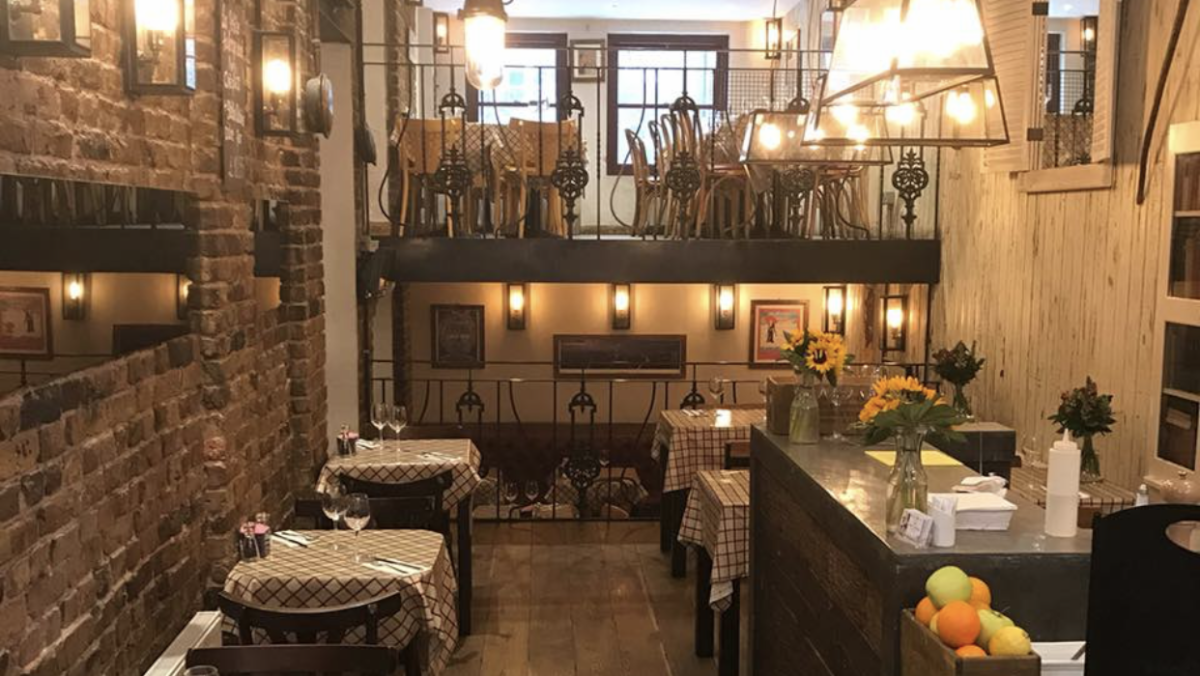 La Petite Auberge — Islington