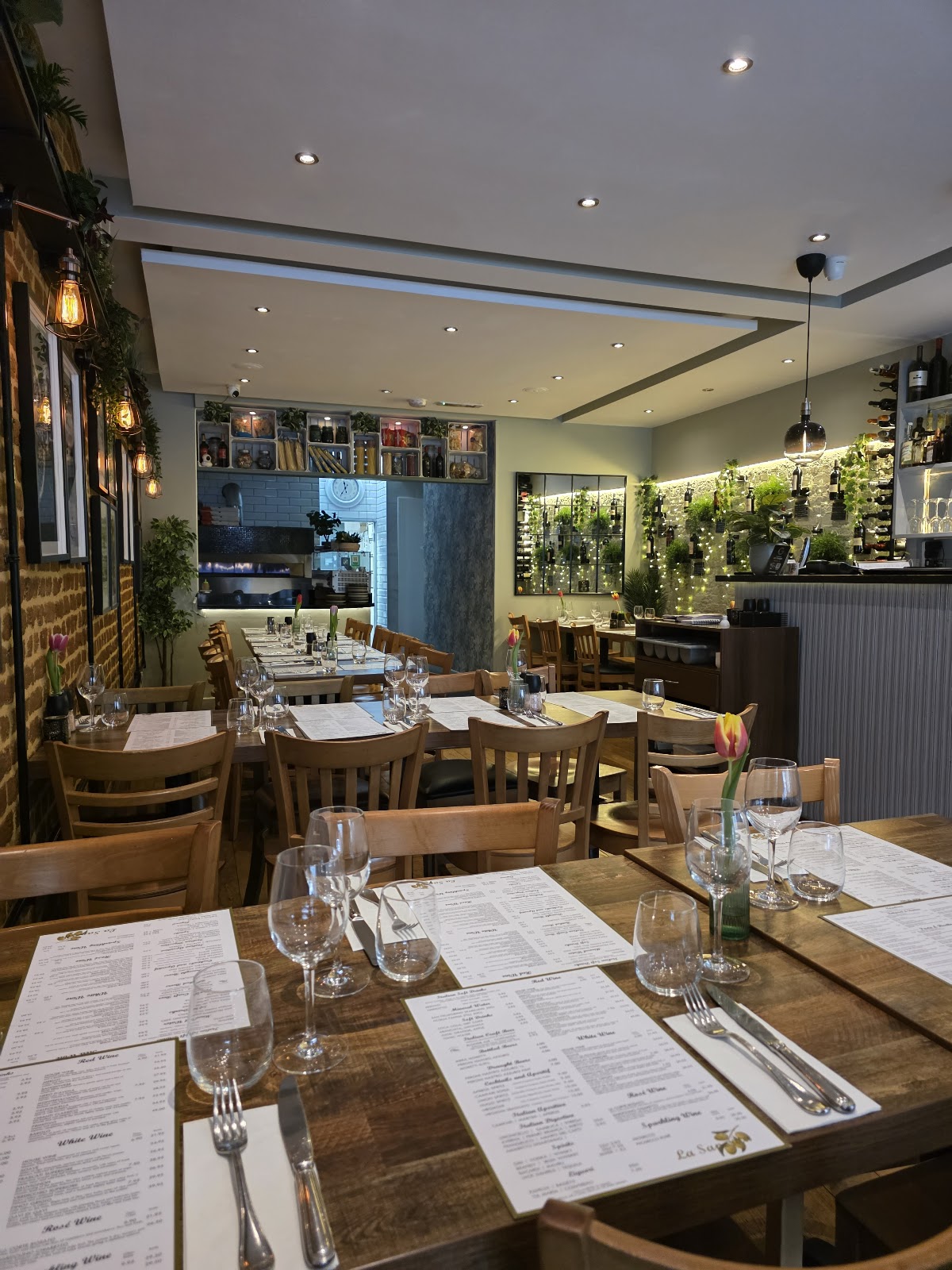 La Saporita London – Italian Restaurant & Pizzeria — Finsbury Park