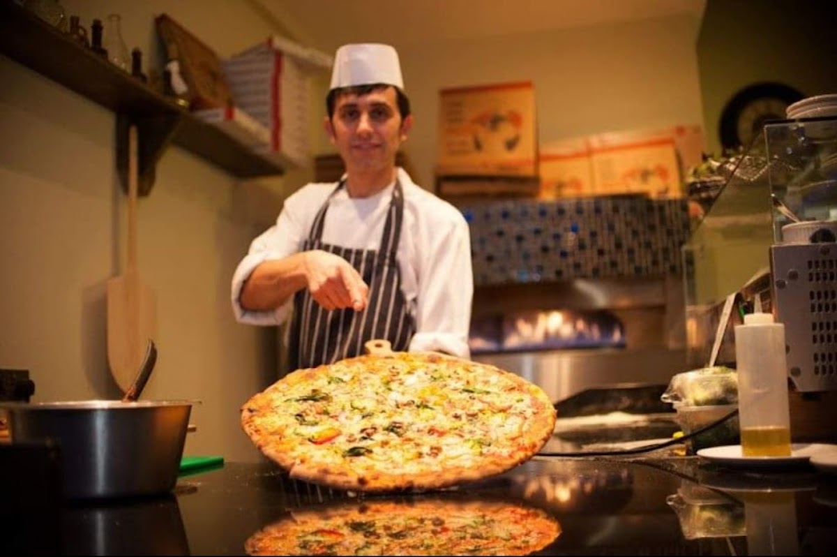 La Saporita London – Italian Restaurant & Pizzeria — photo 2