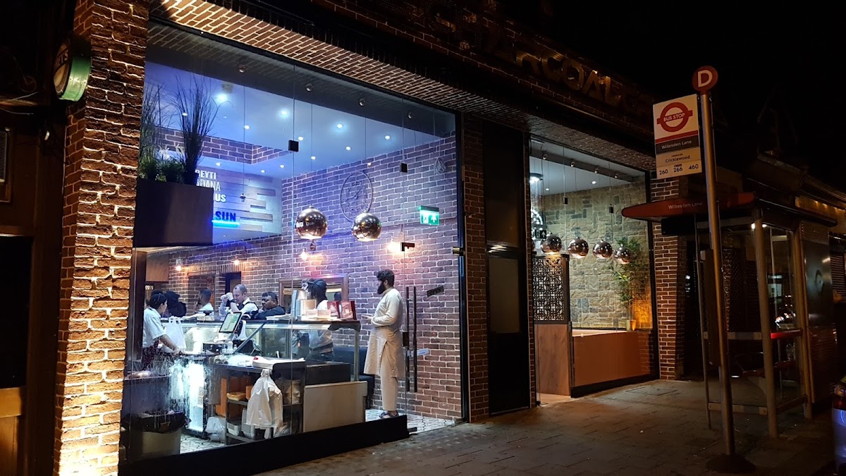 Lezziz Charcoal Grill — Cricklewood