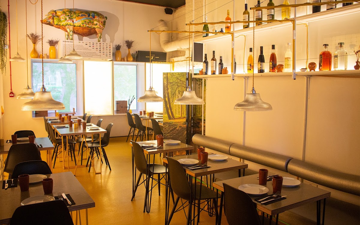 Llerena — Islington