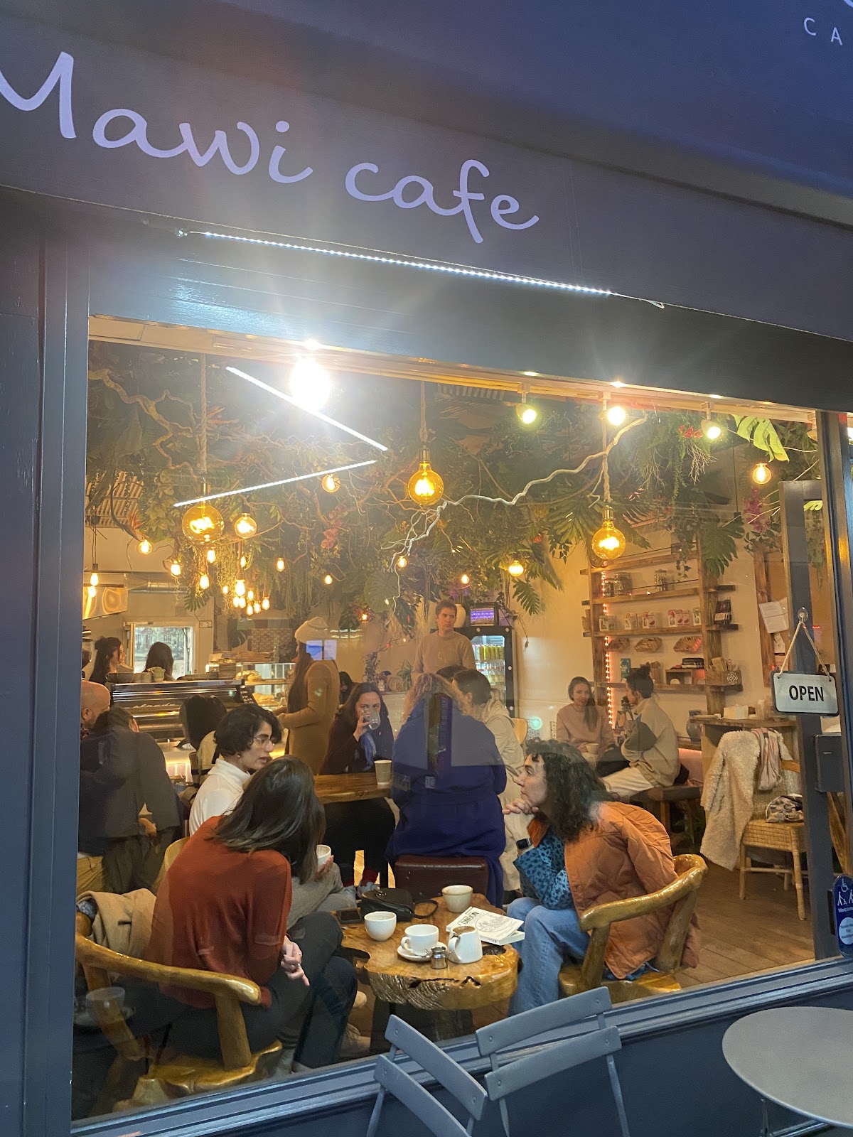 Mawi Cafe — Notting Hill