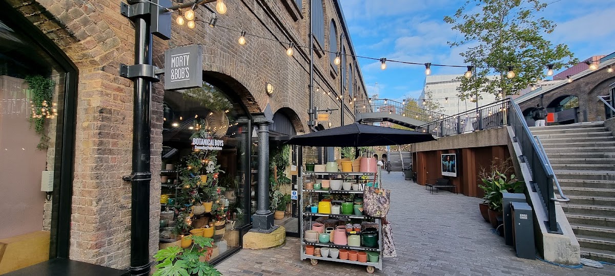 Morty & Bob's — Islington
