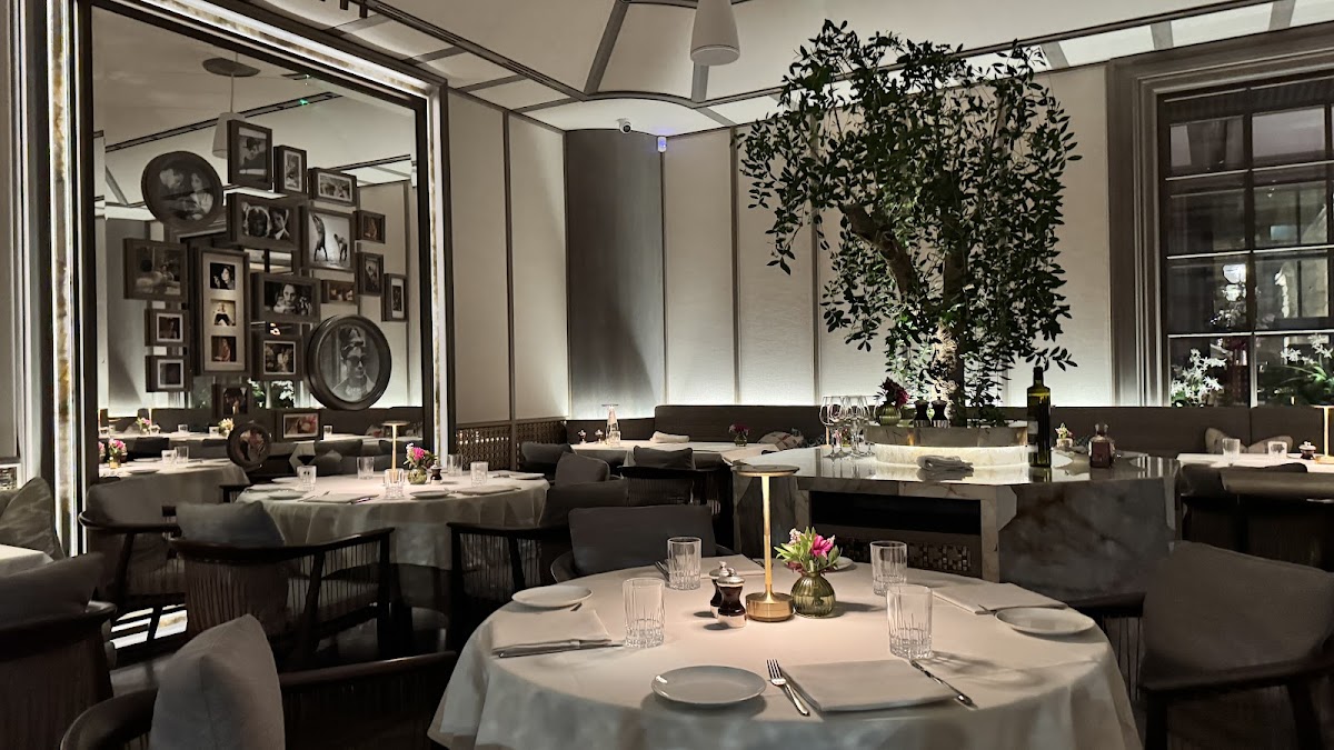 Paper Moon London — Westminster
