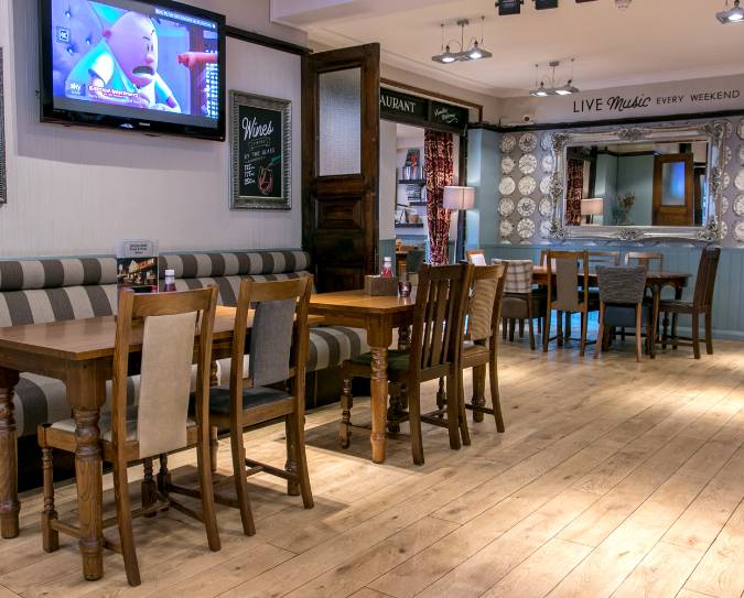 Queens Arms London — West Hampstead