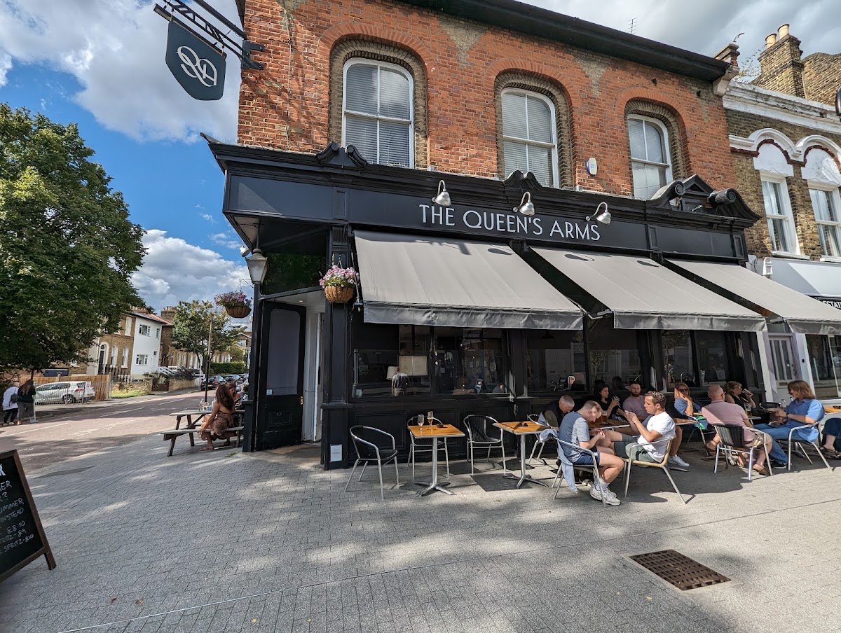 Queen's Arms — Walthamstow