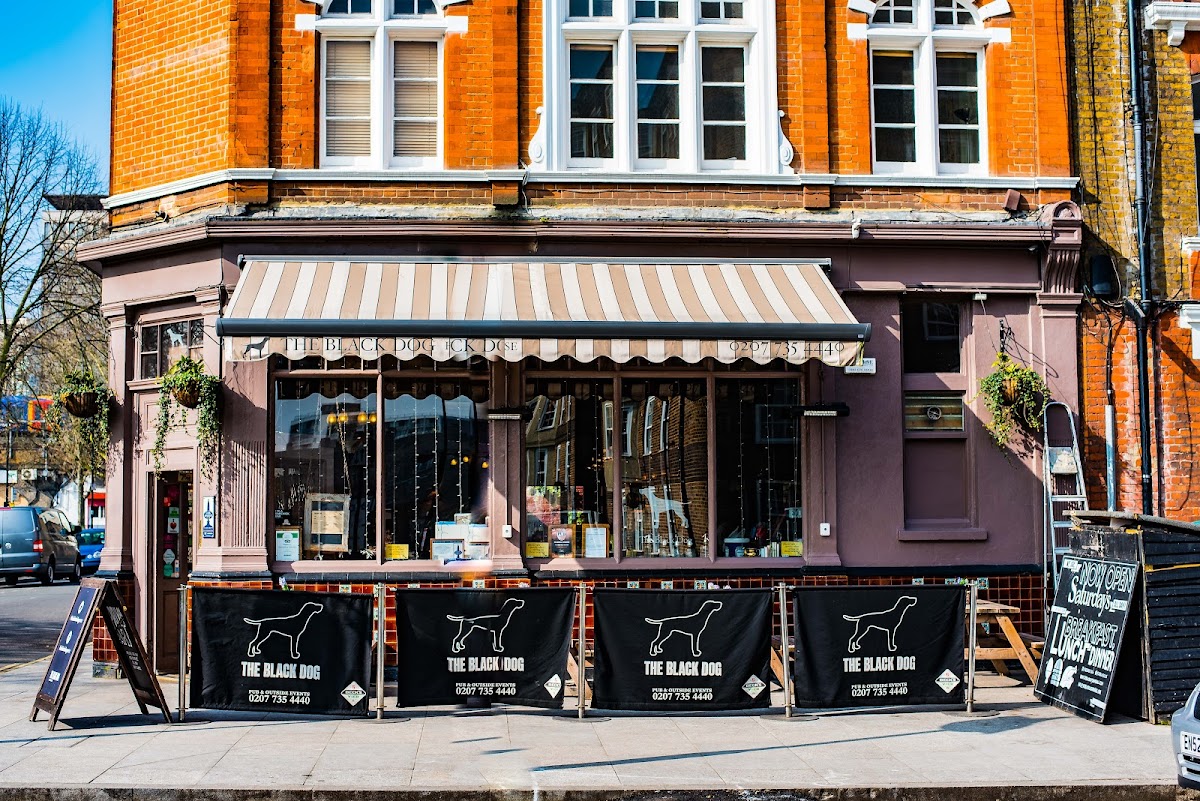 The Black Dog — Kennington