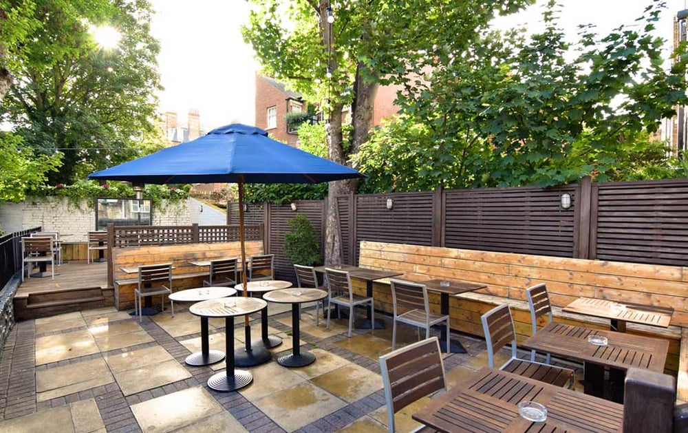 The Black Lion — West Hampstead