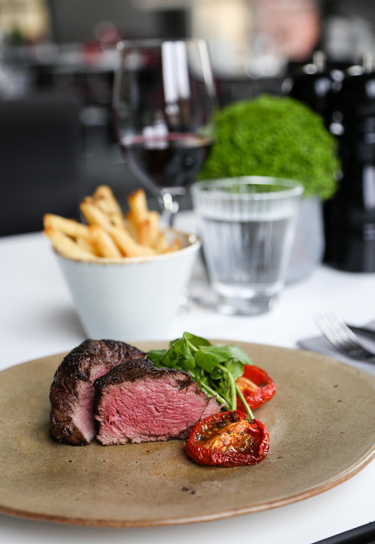 The Elgar Room Brasserie — South Kensington