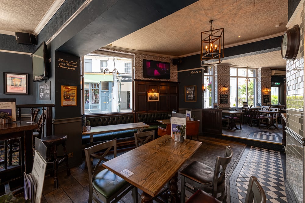 The Gloucester Arms — South Kensington
