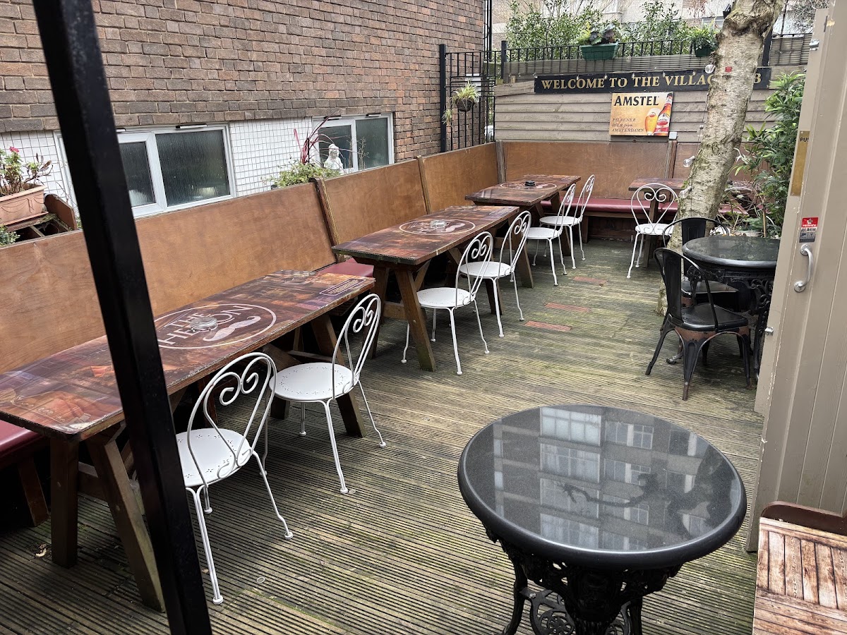 The Heron Bar & Restaurant — photo 2
