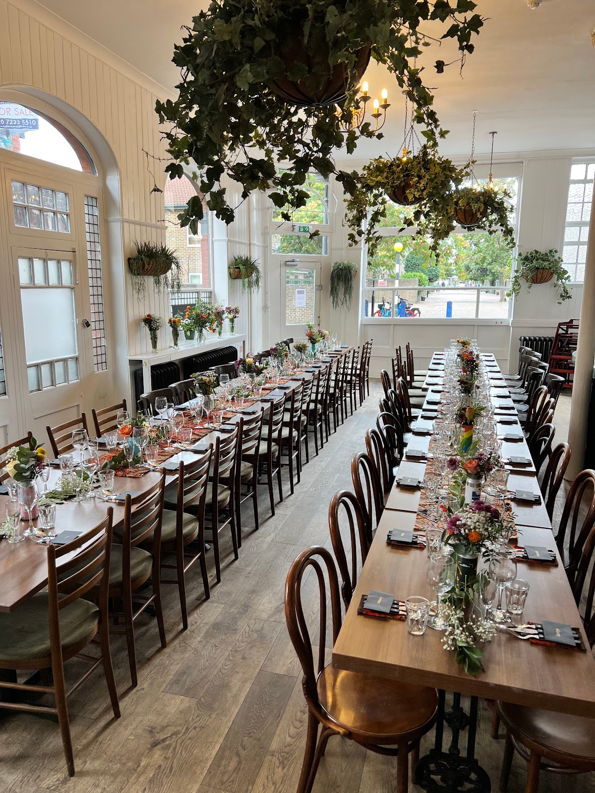 The Jolly Gardeners — Kennington