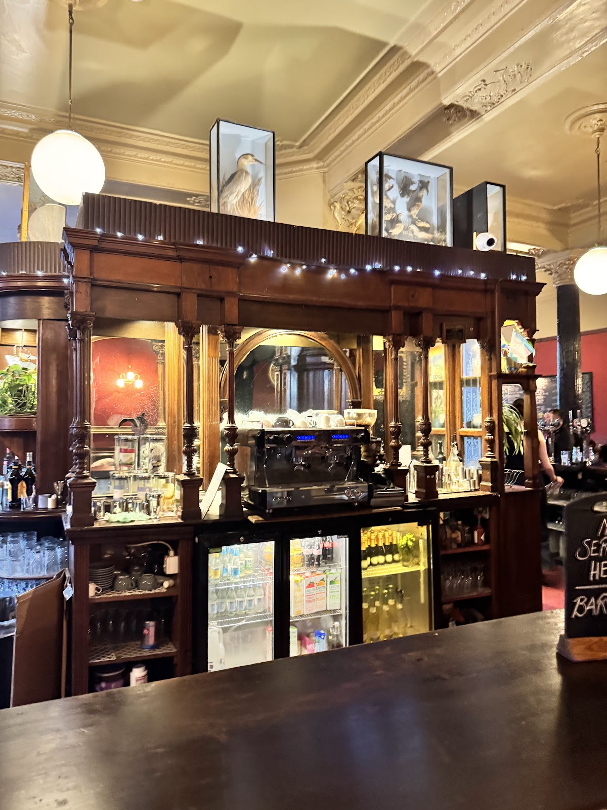 The Salisbury Hotel (Harringay) — photo 2