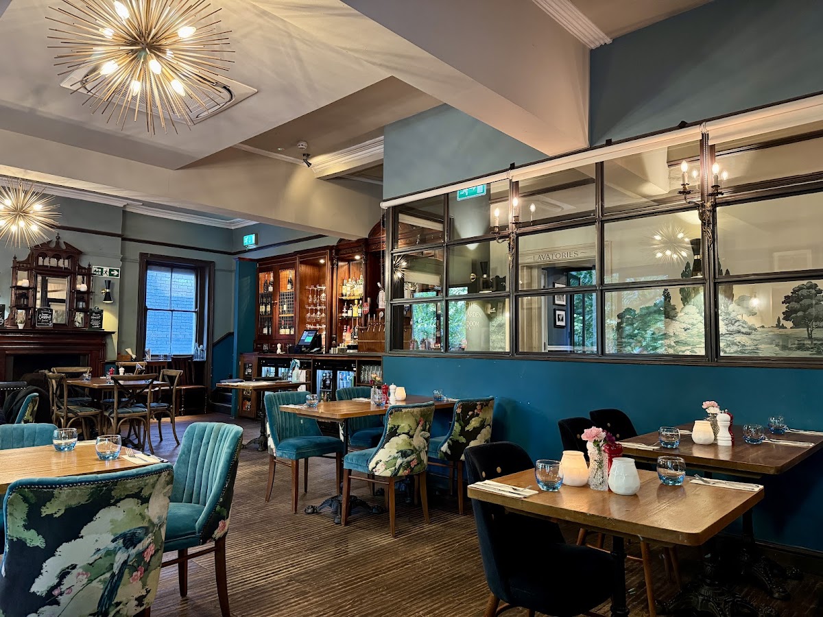 The Swan, Hyde Park — Bayswater