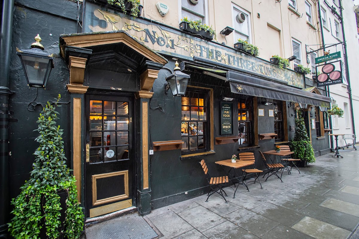 The Three Tuns — Soho