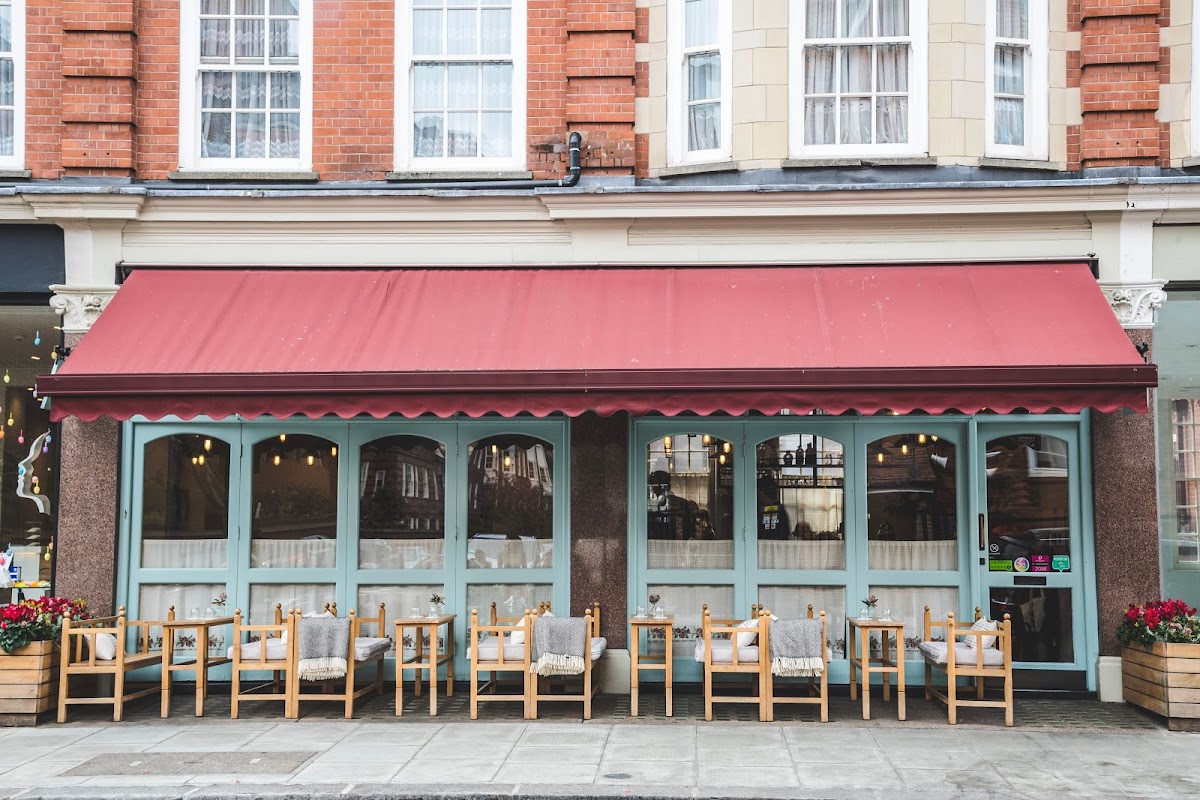 Villa Mamas Restaurant London — Chelsea