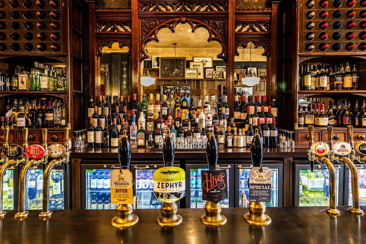 White Bear — Kennington