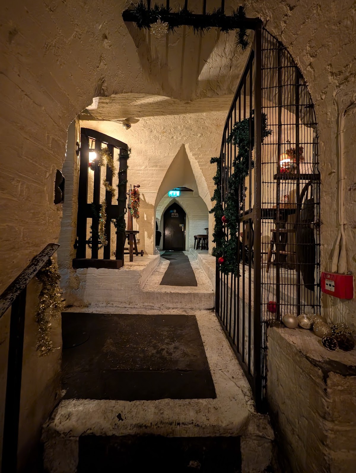 Ye Olde Cheshire Cheese — St Pauls